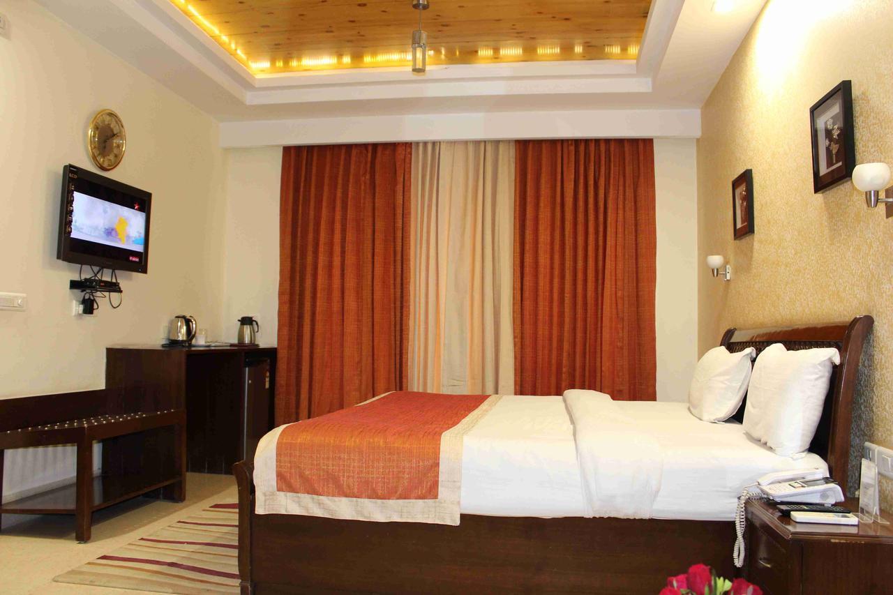 Hotel North East Residency Gurgaon Esterno foto